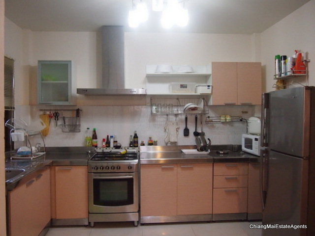 Wonderful 3 Bed/ 3 Bath Home for Rent with Maid's Room and Bathroom