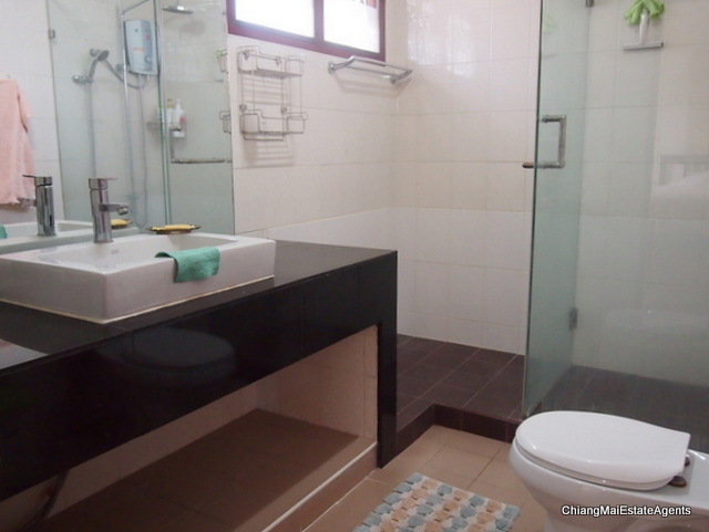 Wonderful 3 Bed/ 3 Bath Home for Rent with Maid's Room and Bathroom