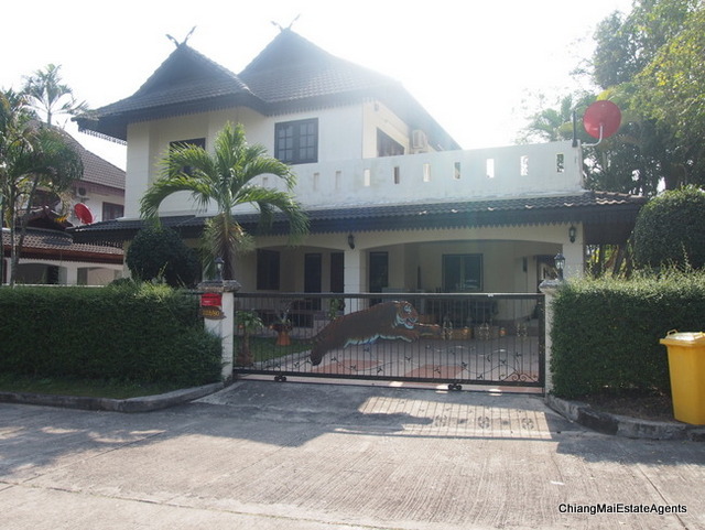 Wonderful 3 Bed/ 3 Bath Home for Rent with Maid's Room and Bathroom