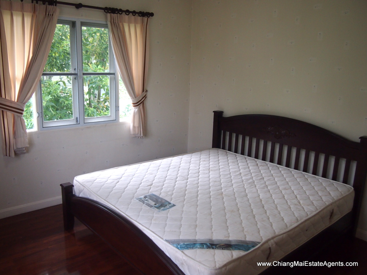 4 Bedroom Home in Land and House