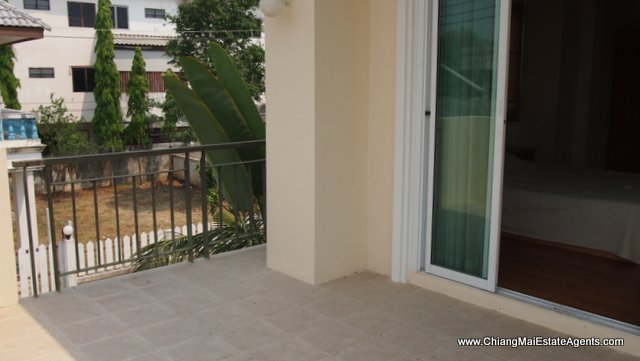 Custom 4 Bd, 3 Bth Home For Sale