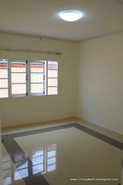 Amazing 4 Bedroom House With Swimming Pool