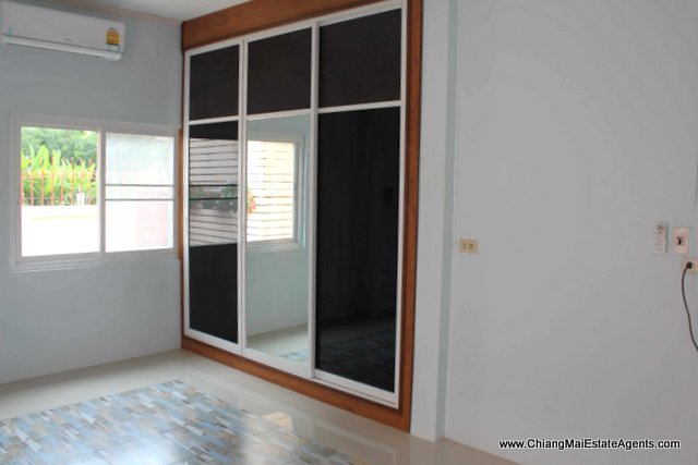 Amazing 4 Bedroom House With Swimming Pool