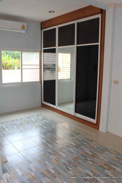 Amazing 4 Bedroom House With Swimming Pool
