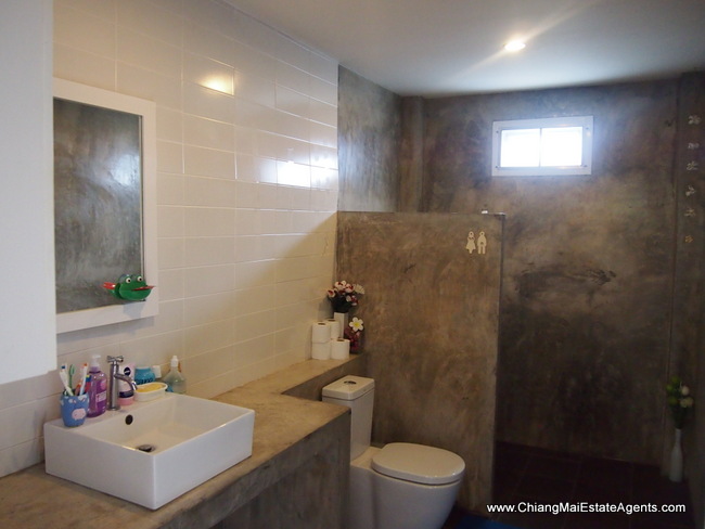 Modern 2 bed/1 bath Home For Sale