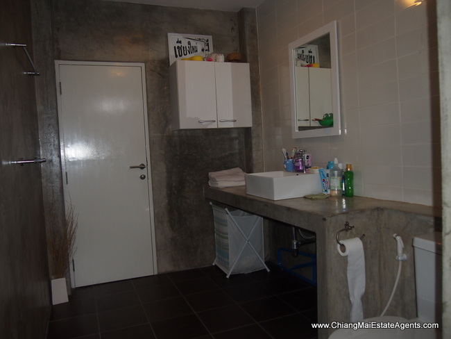 Modern 2 bed/1 bath Home For Sale