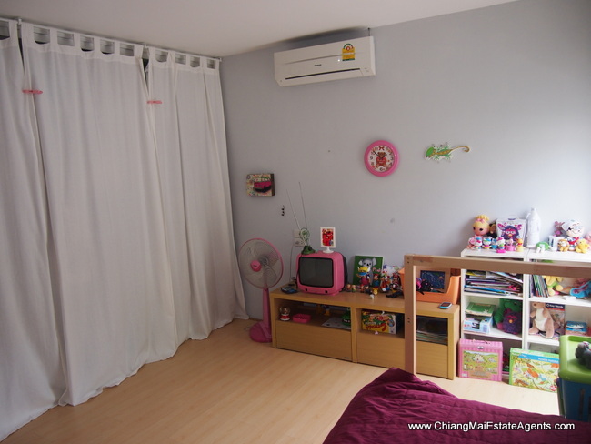 Modern 2 bed/1 bath Home For Sale