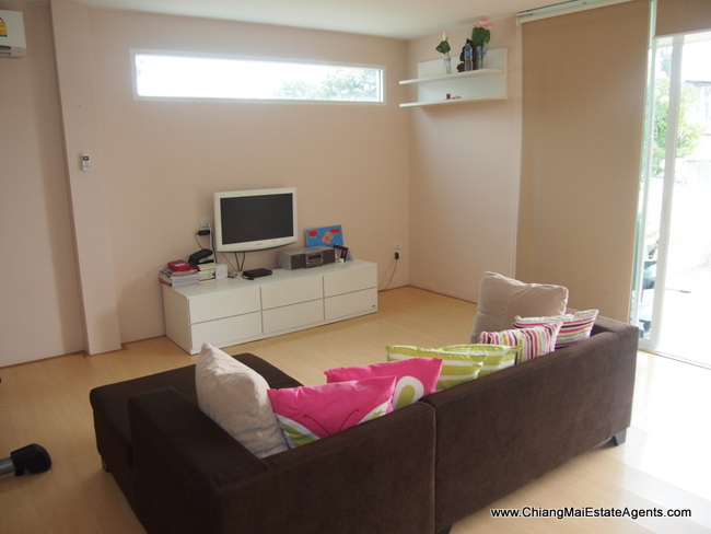 Modern 2 bed/1 bath Home For Sale