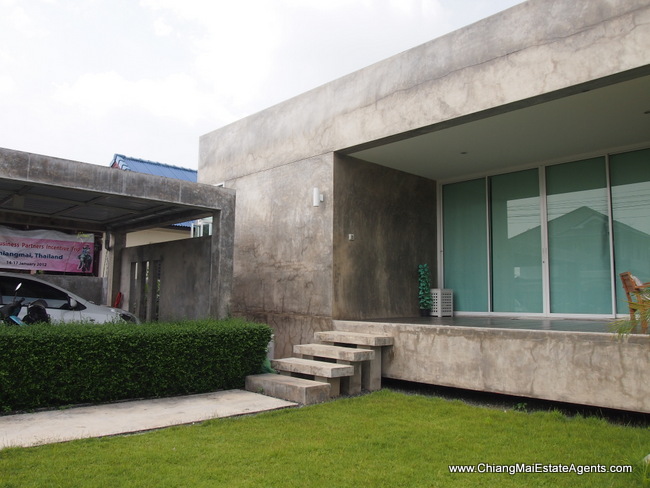 Modern 2 bed/1 bath Home For Sale
