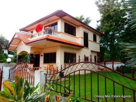 Modern Style 3 Bedroom House For Rent In San Sai