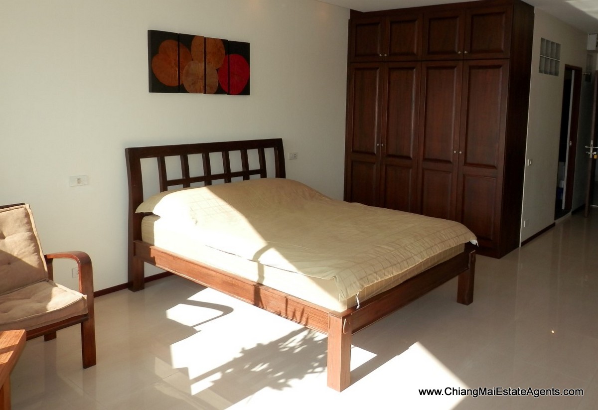 Stduio Apartment for Rent in Riverside Condominium