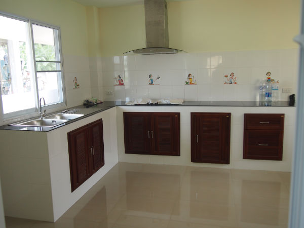 New House for Rent in Saraphi