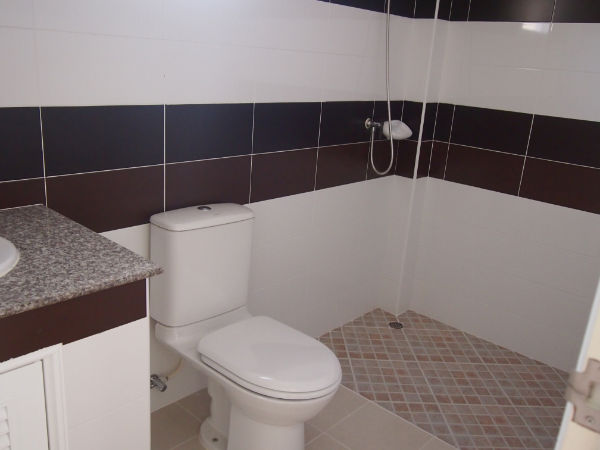 New House for Rent in Saraphi