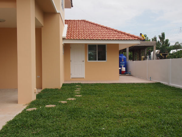New House for Rent in Saraphi