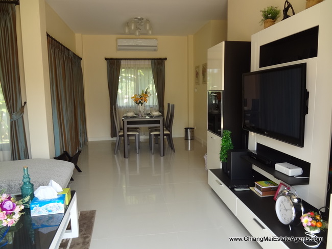 4 bedrooms house with fully furnished