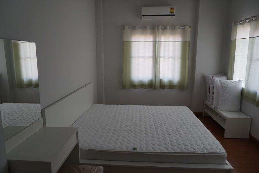 House for Rent in Home In Park