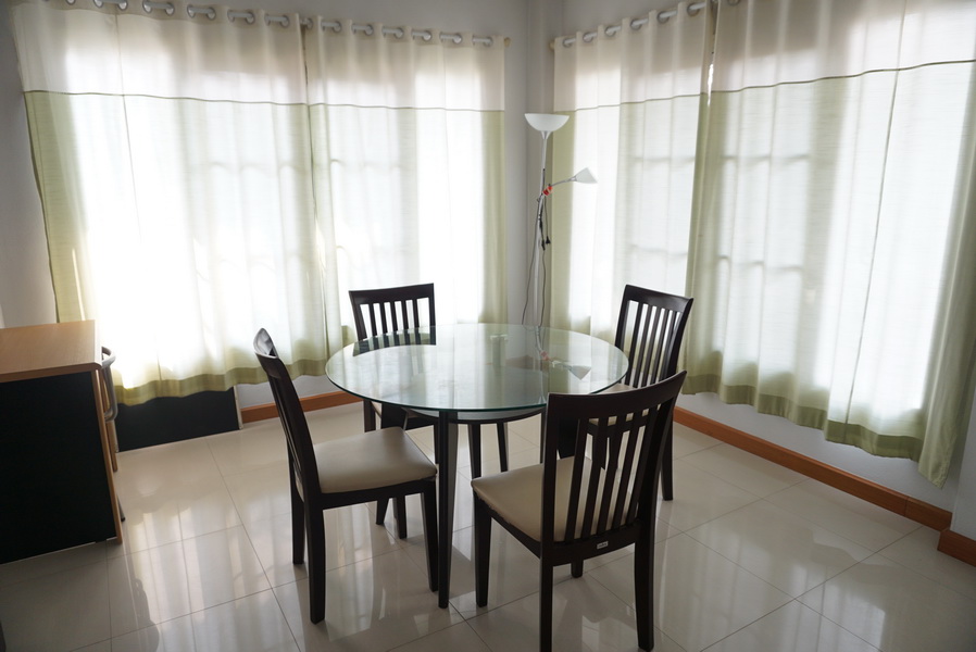 House for Rent in Home In Park