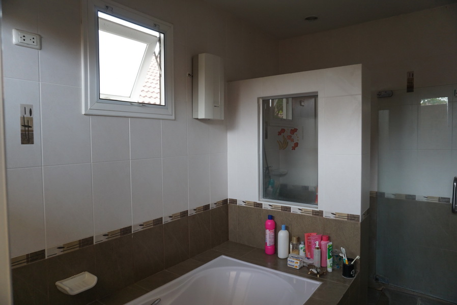 House for Rent in Home In Park