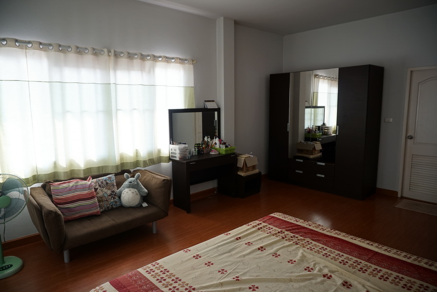 House for Rent in Home In Park