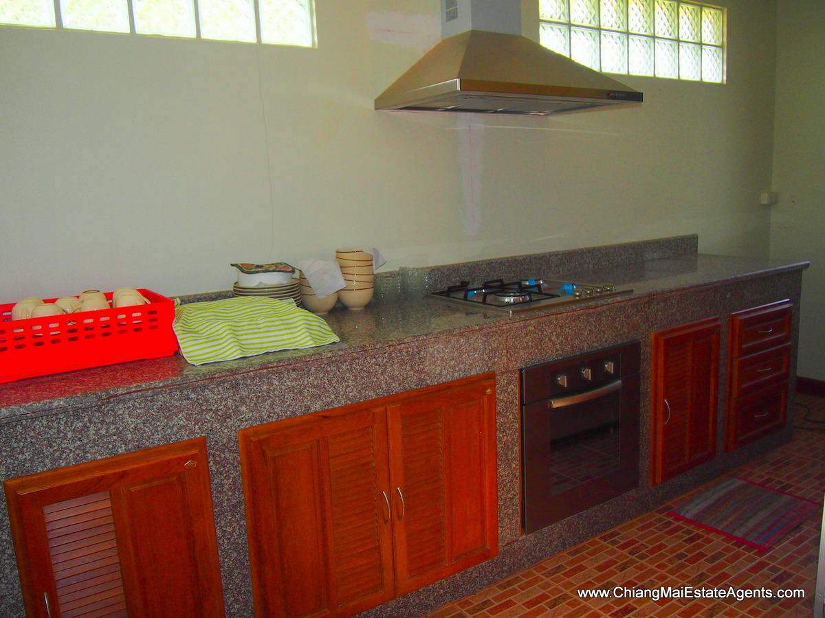 5 Bedroom Home in Hang Dong