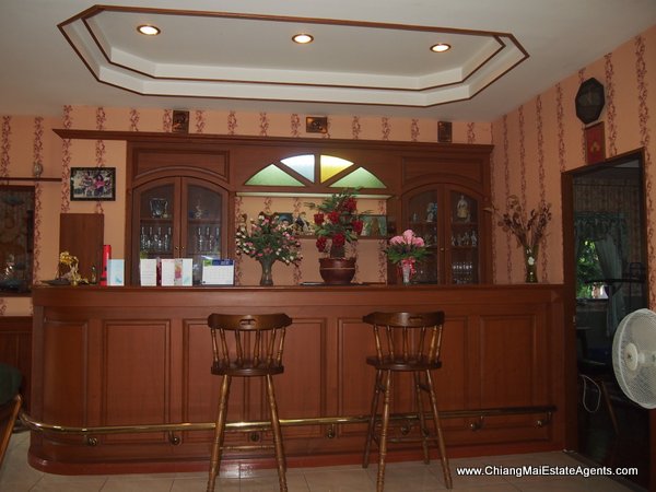 4 Bd, Home, 2 Bd. Bungalow and 4 Guest Bungalows in San Pa Tong