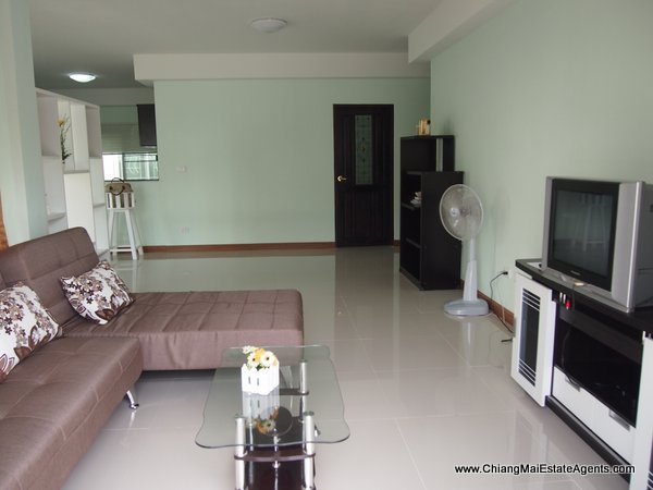 New Contemporary Style Home in Saraphi