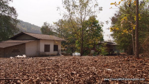 Land and Houses for Sale in Ban Pong