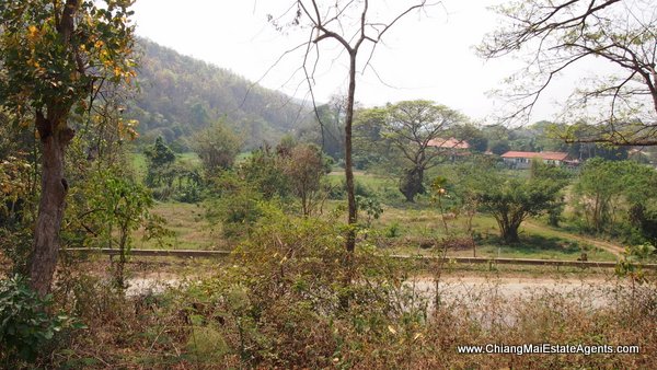 Land and Houses for Sale in Ban Pong