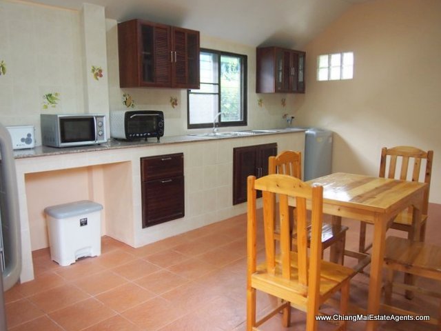 Beautiful 2 bedroom bungalow for rent in Moo Baan Wang Tan