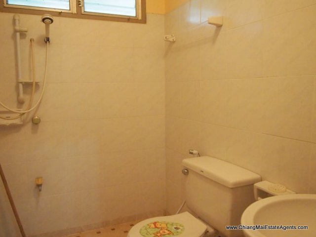 Beautiful 2 bedroom bungalow for rent in Moo Baan Wang Tan