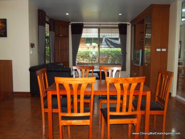 Beautiful 2 bedroom bungalow for rent in Moo Baan Wang Tan