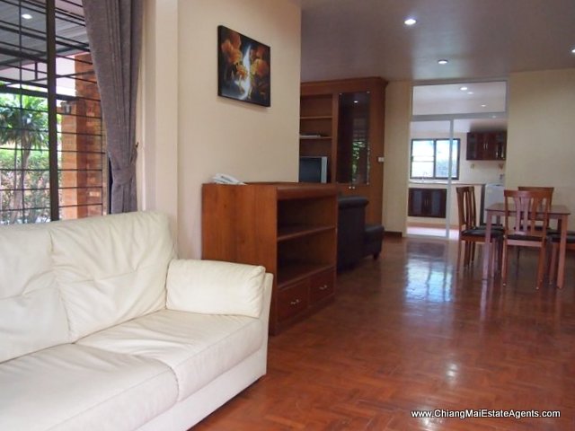 Beautiful 2 bedroom bungalow for rent in Moo Baan Wang Tan