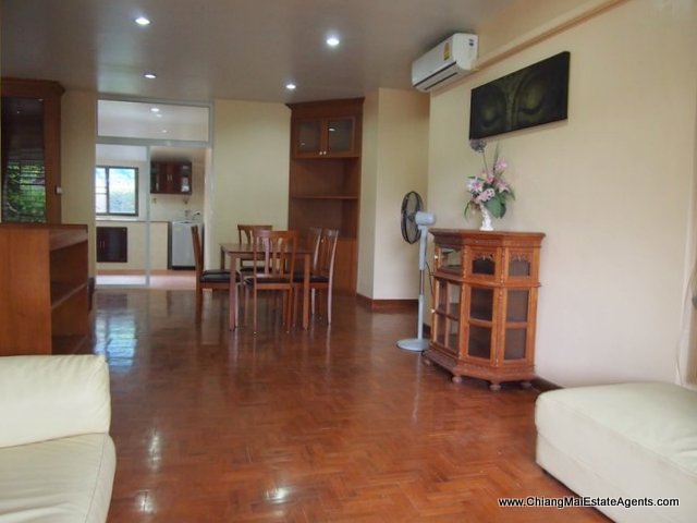 Beautiful 2 bedroom bungalow for rent in Moo Baan Wang Tan