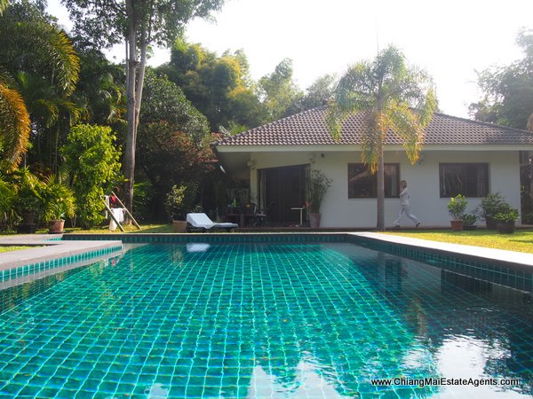 Fantastic Resort Style Home For Rent