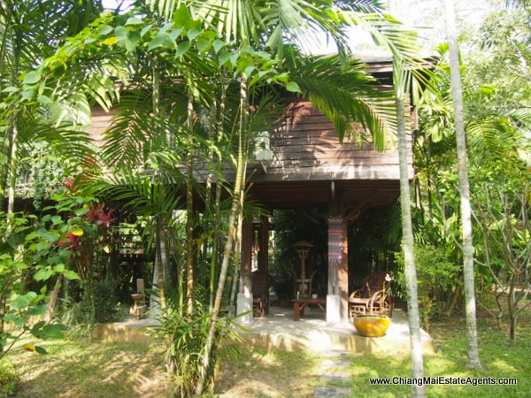 Fantastic Resort Style Home For Rent