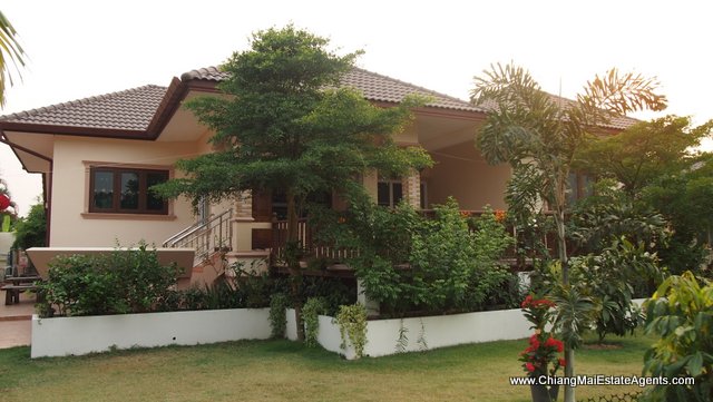3 Custom Bungalow Houses For Rent