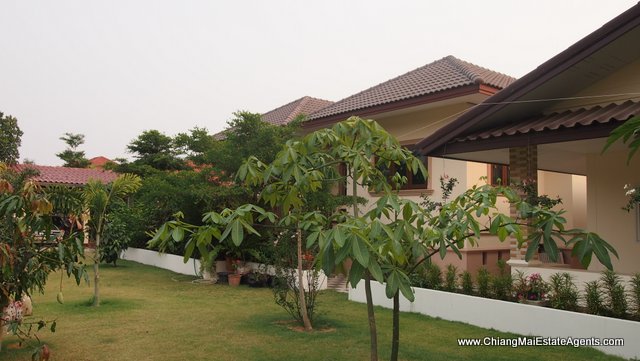3 Custom Bungalow Houses For Rent