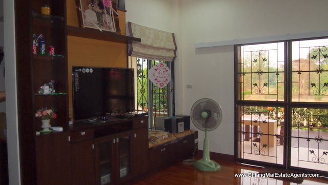 3 Custom Bungalow Houses For Rent
