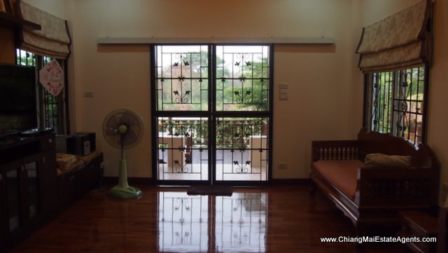 3 Custom Bungalow Houses For Rent