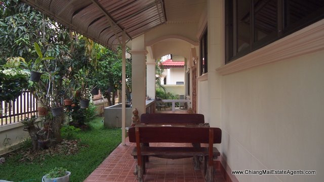 3 Custom Bungalow Houses For Rent