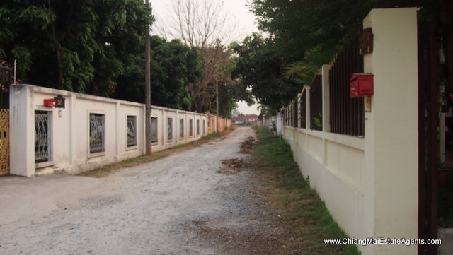 3 Custom Bungalow Houses For Rent