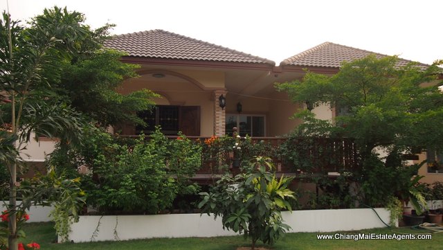 3 Custom Bungalow Houses For Rent