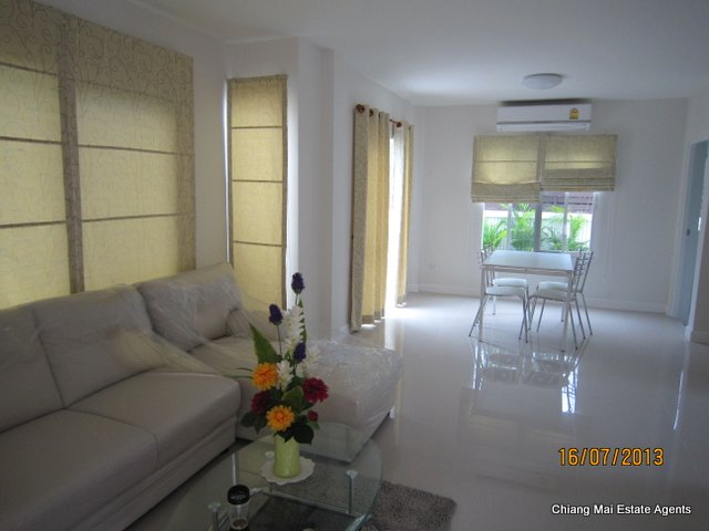 3 Bedroom House for Sale in Land in House