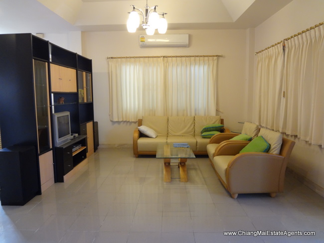 House for rent in Mae Jo