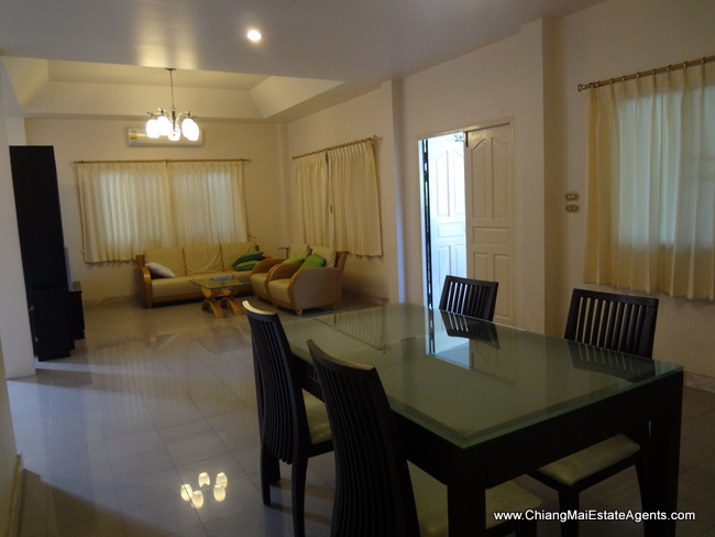 House for rent in Mae Jo