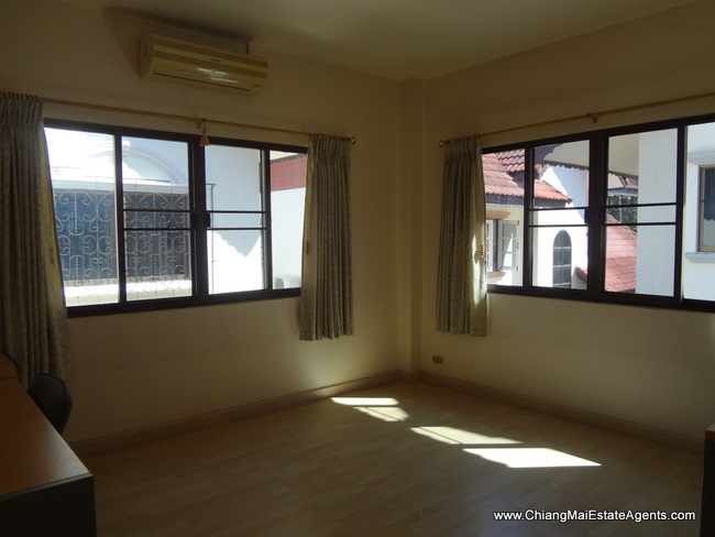 House for rent in Mae Jo