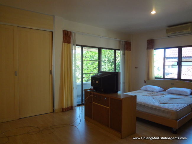 House for rent in Mae Jo