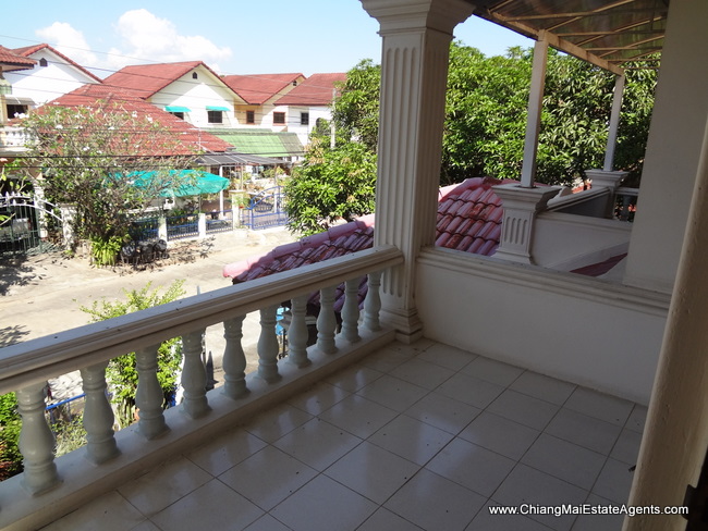 House for rent in Mae Jo