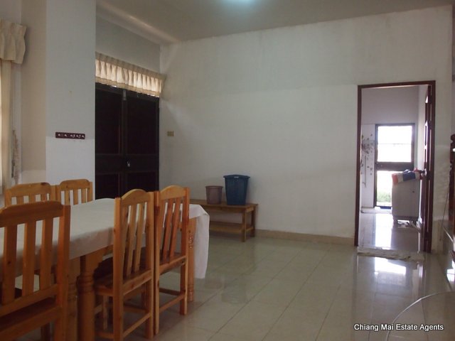 Large 3 Bed/ 3 Bath Home with Large Garden for Rent