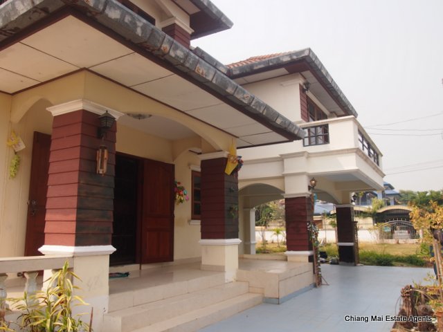 Large 3 Bed/ 3 Bath Home with Large Garden for Rent
